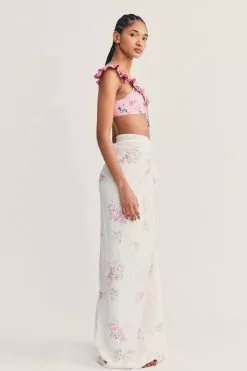 LoveShackFancy Pool Rosa Beaux Linen Beach Throw 10 LoveShackFancy Pool Rosa Beaux Linen Beach Throw