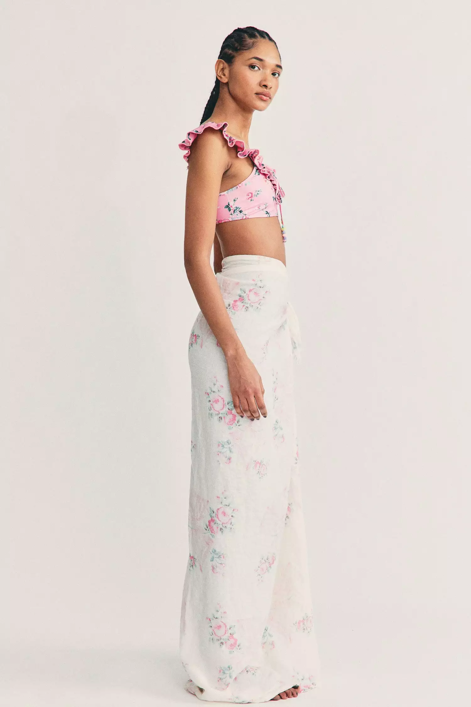 LoveShackFancy Pool Rosa Beaux Linen Beach Throw 5 LoveShackFancy Pool Rosa Beaux Linen Beach Throw